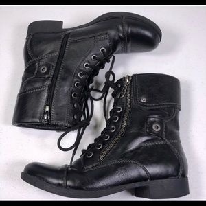 GUESS combat boots